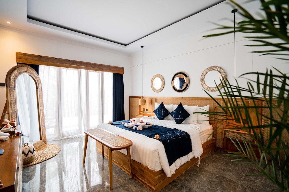 Superior Double Room, Pool View photo 3