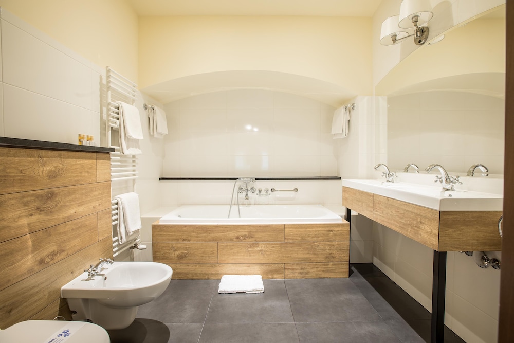 Executive Double Room - Photo 2