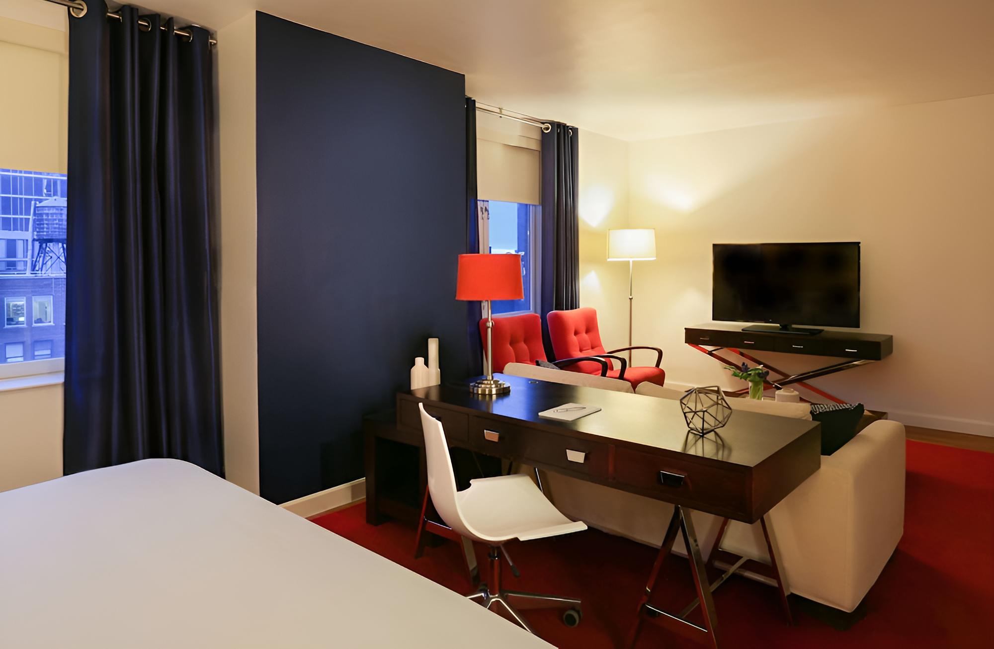 Suite, 1 King Bed (Chelsea)