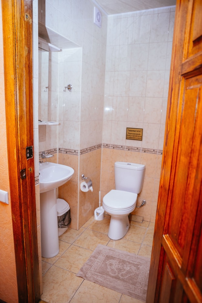 Deluxe Double Room, 1 Queen Bed, Non Smoking photo 3