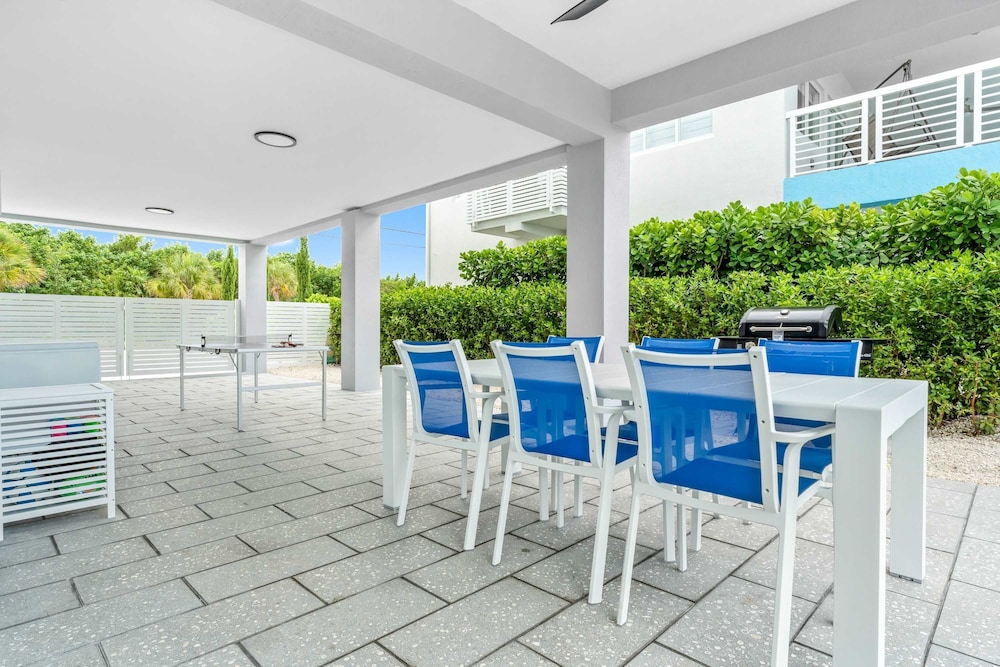 Saltwater Social Game Room Pool Dock Views, Billede 31