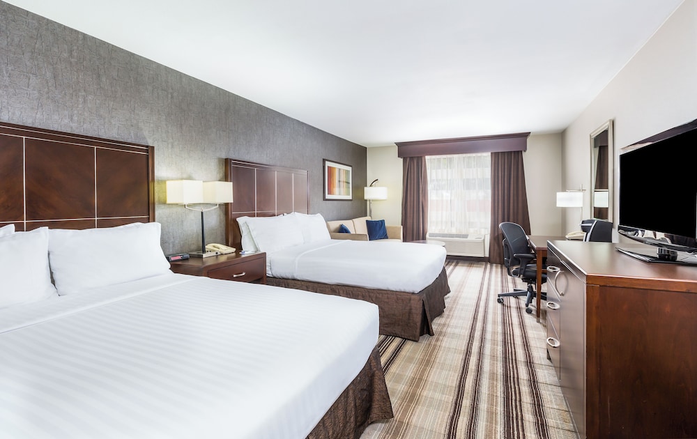 Standard Room, Multiple Beds - Photo 4