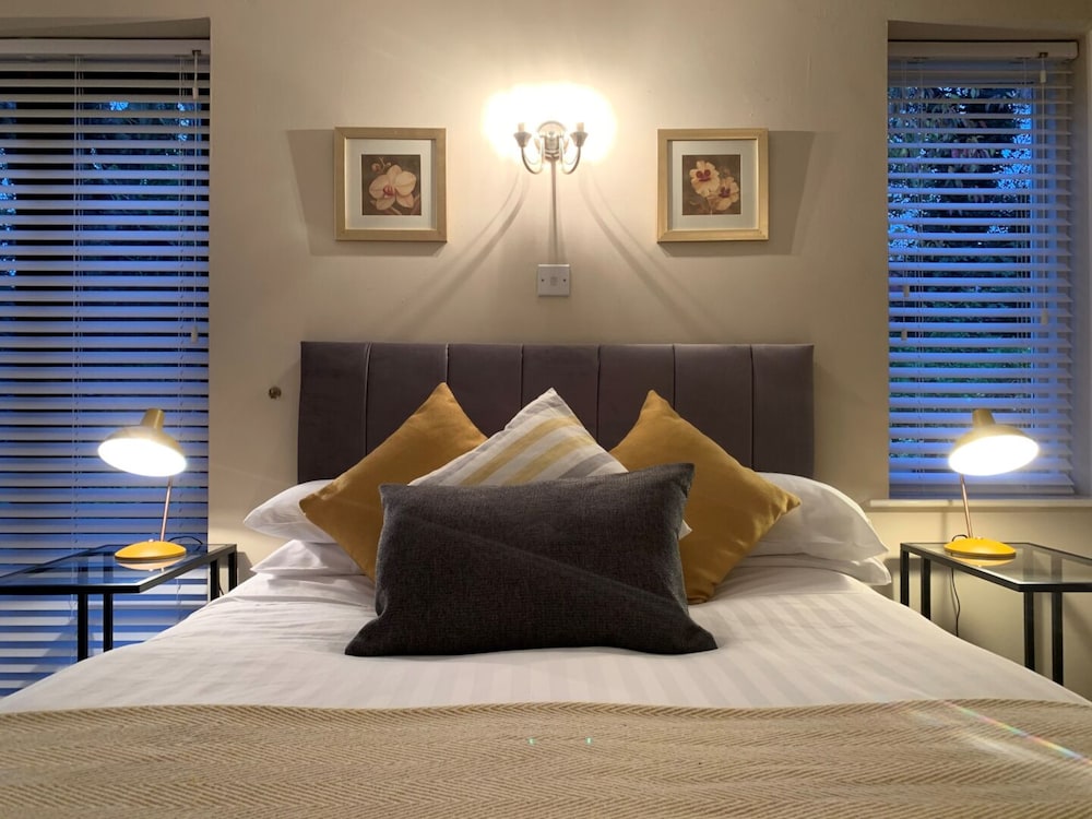 Standard Double or Twin Room photo 3