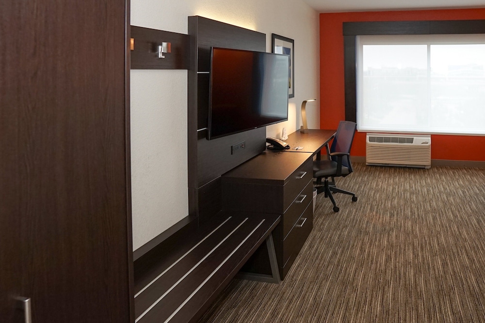 Suite, Multiple Beds