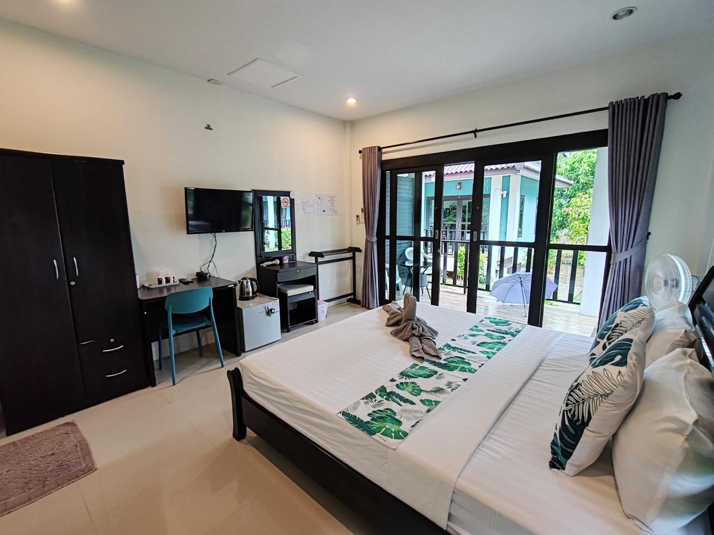 Deluxe King Room