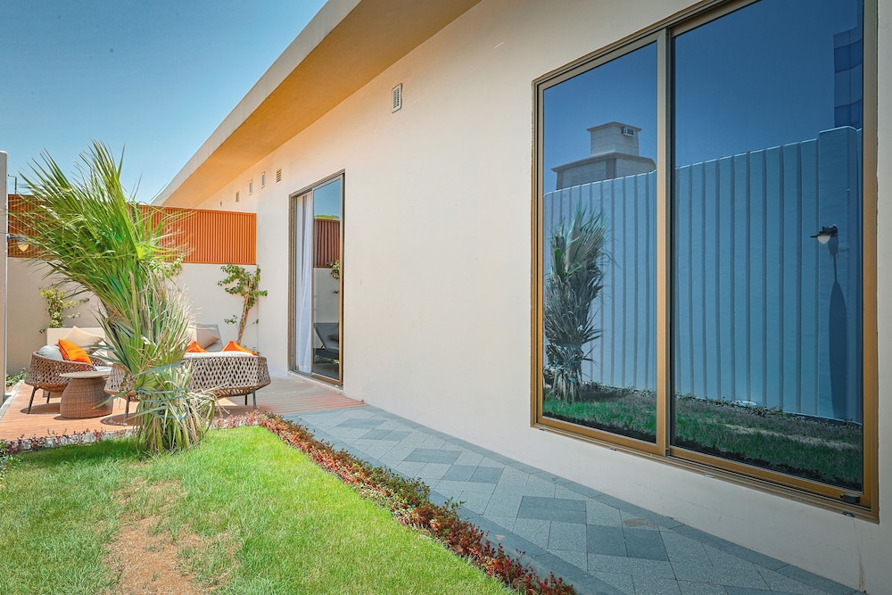 Villa, 2 Bedrooms, Terrace, Garden View photo 2