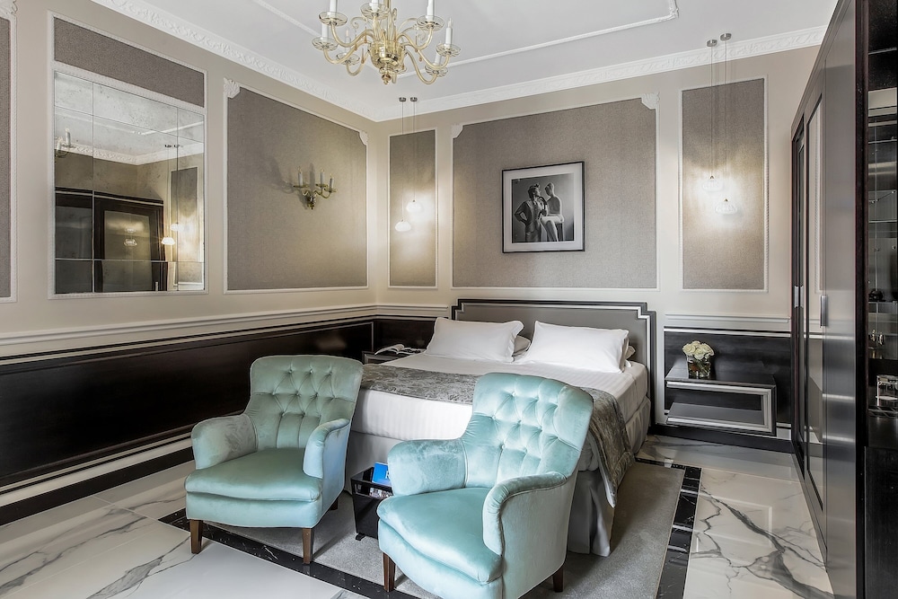 Grand Deluxe Room photo 3