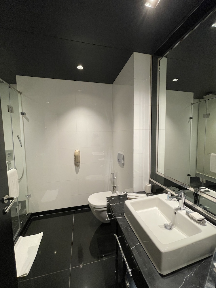 Suite, 1 Bedroom photo 3