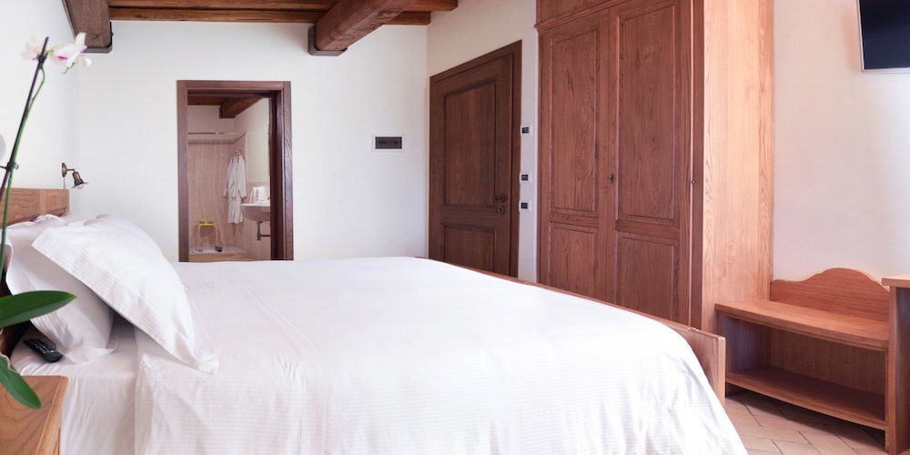 Double Room, Accessible photo 3