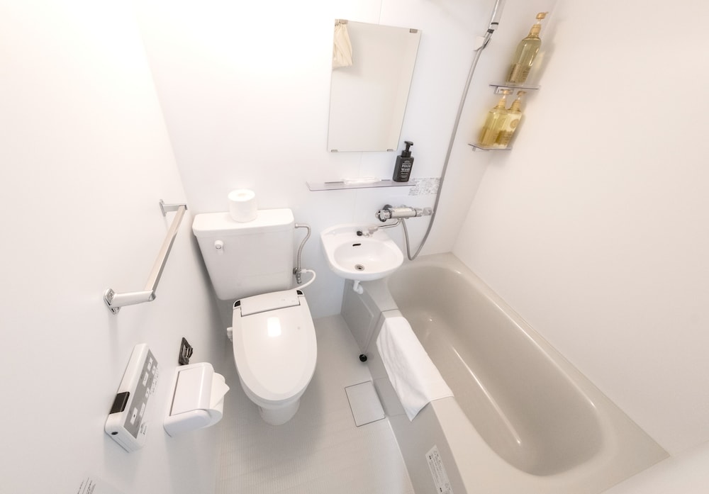 Standard Room, 1 Double Bed, Non Smoking, Private Bathroom - Photo 3