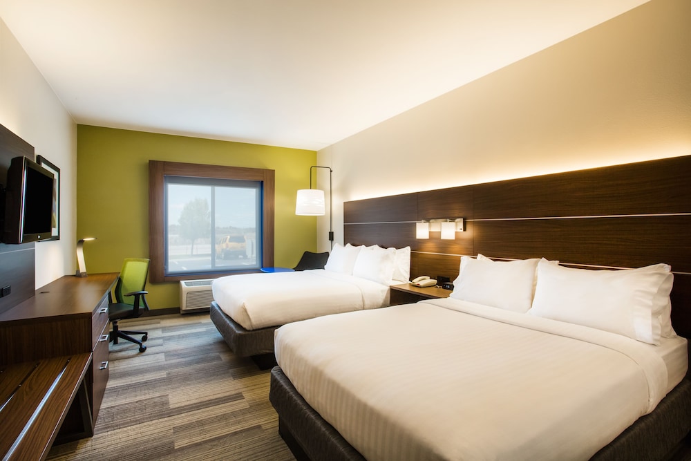 Standard Room, 2 Queen Beds, Accessible (Hearing) - Photo 2