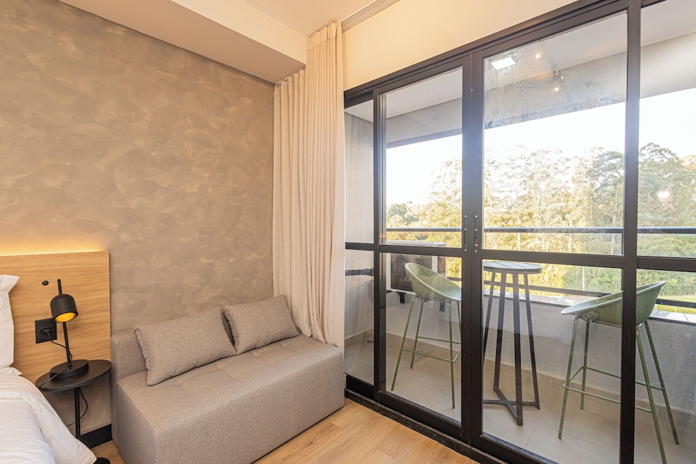 Superior Double Room, Balcony, City View photo 2