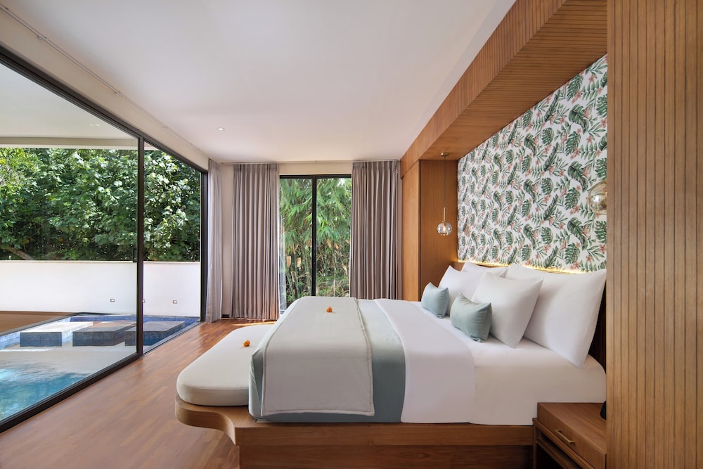 Grand One Bedroom Private Pool Villa - Photo 10