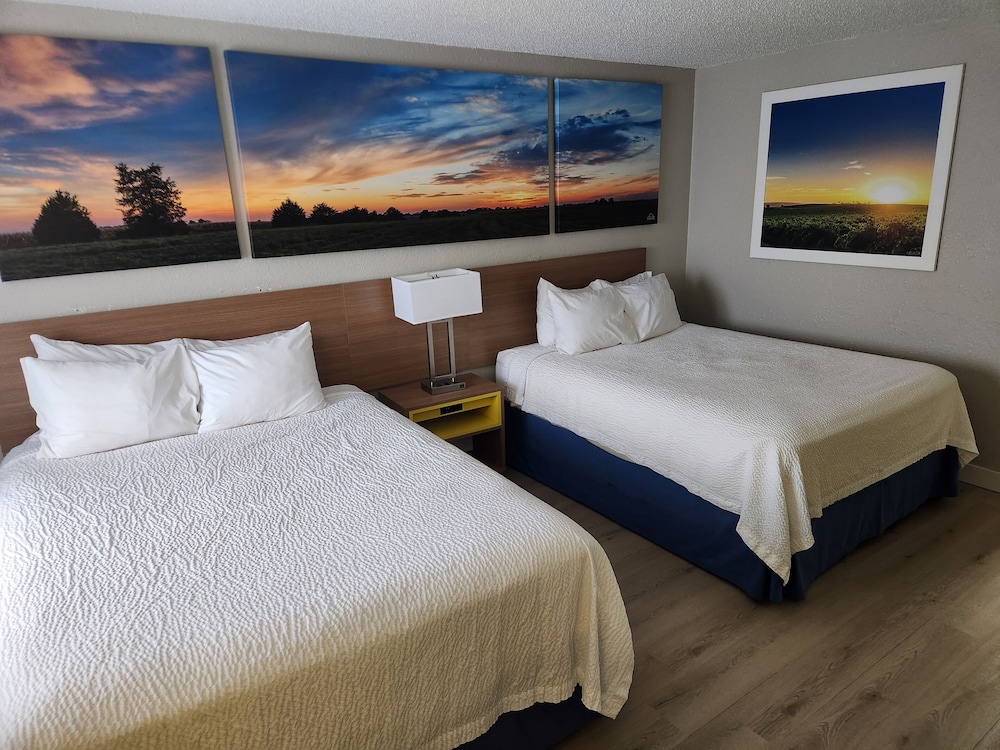 Room, 2 Double Beds, Accessible, Non Smoking - Photo 2