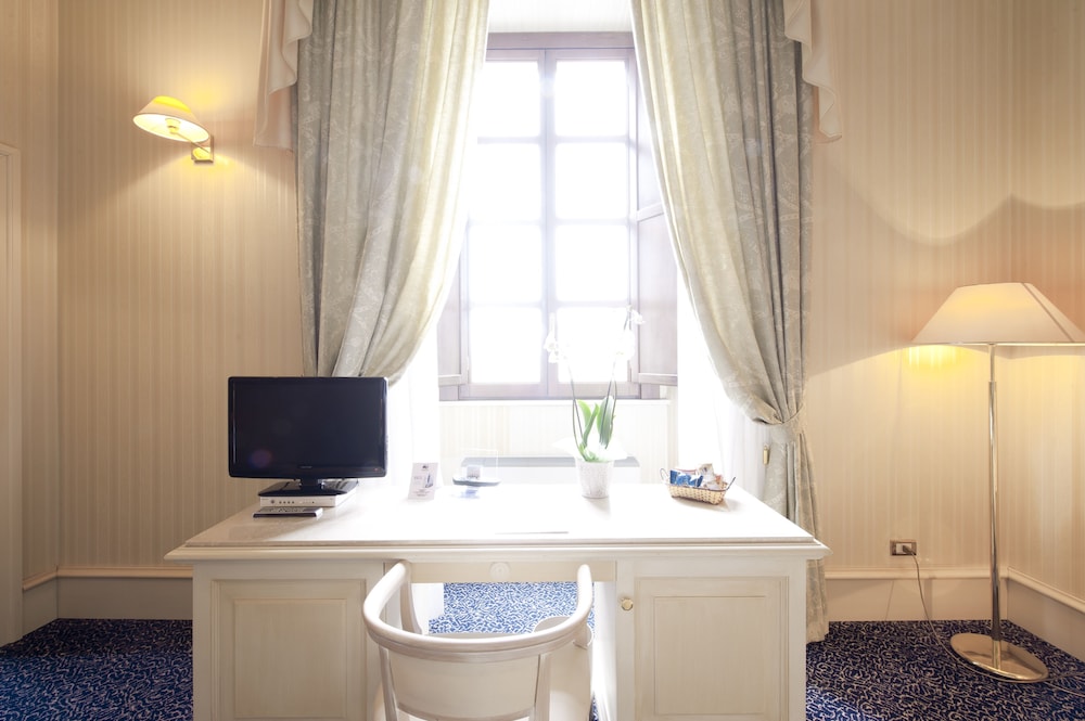 Single Room photo 3