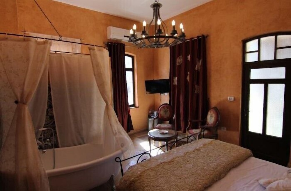 Luxury Room, Balcony, City View photo 1