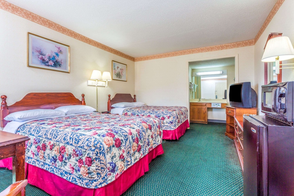Double Room, 2 Double Beds - Photo 1