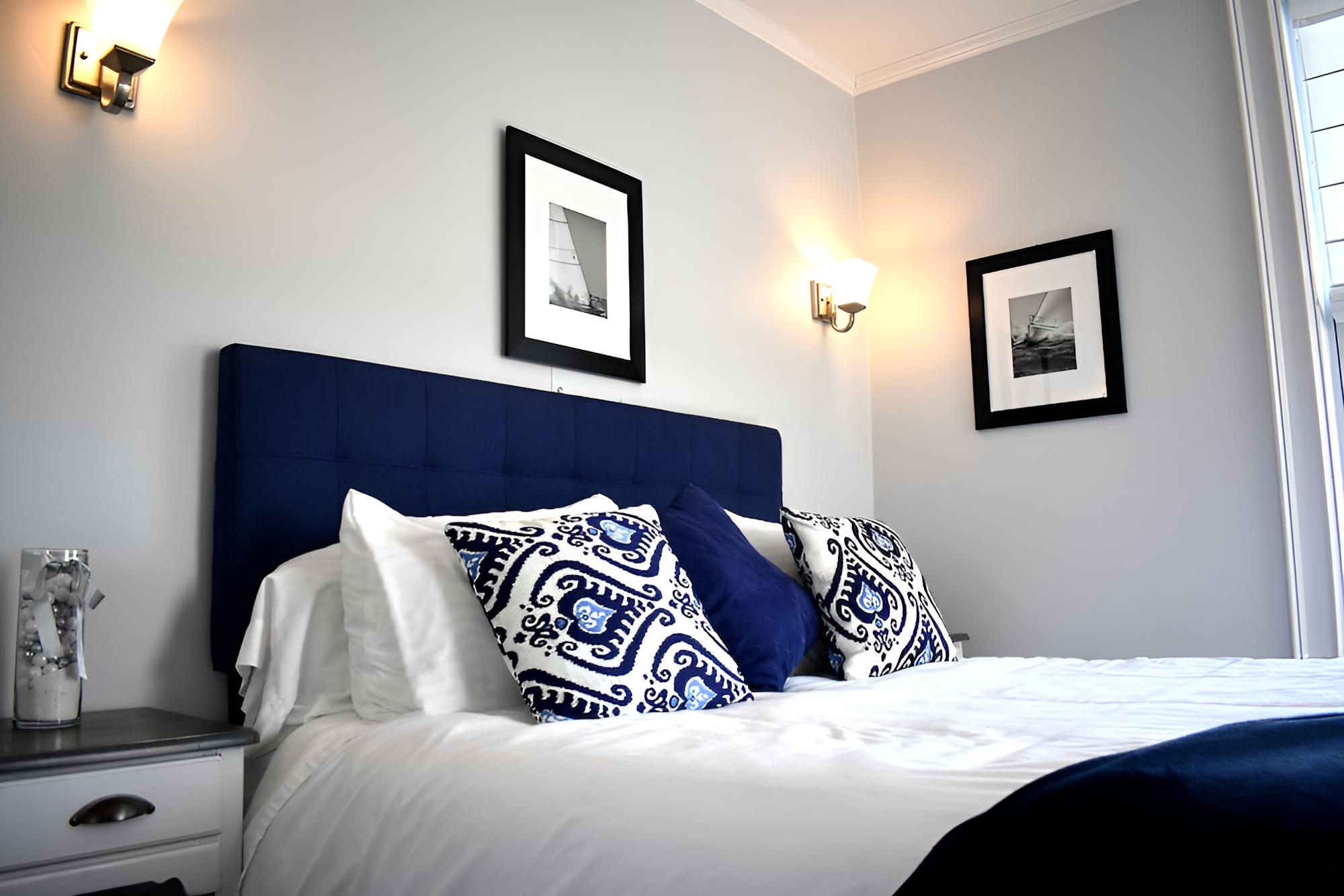 Deluxe Room, 1 Queen Bed, Private Bathroom, Ocean View (02) Queen with Private Bath) photo 1