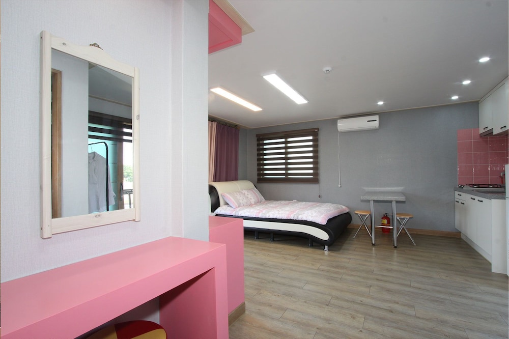 Standard Room (101) photo 3