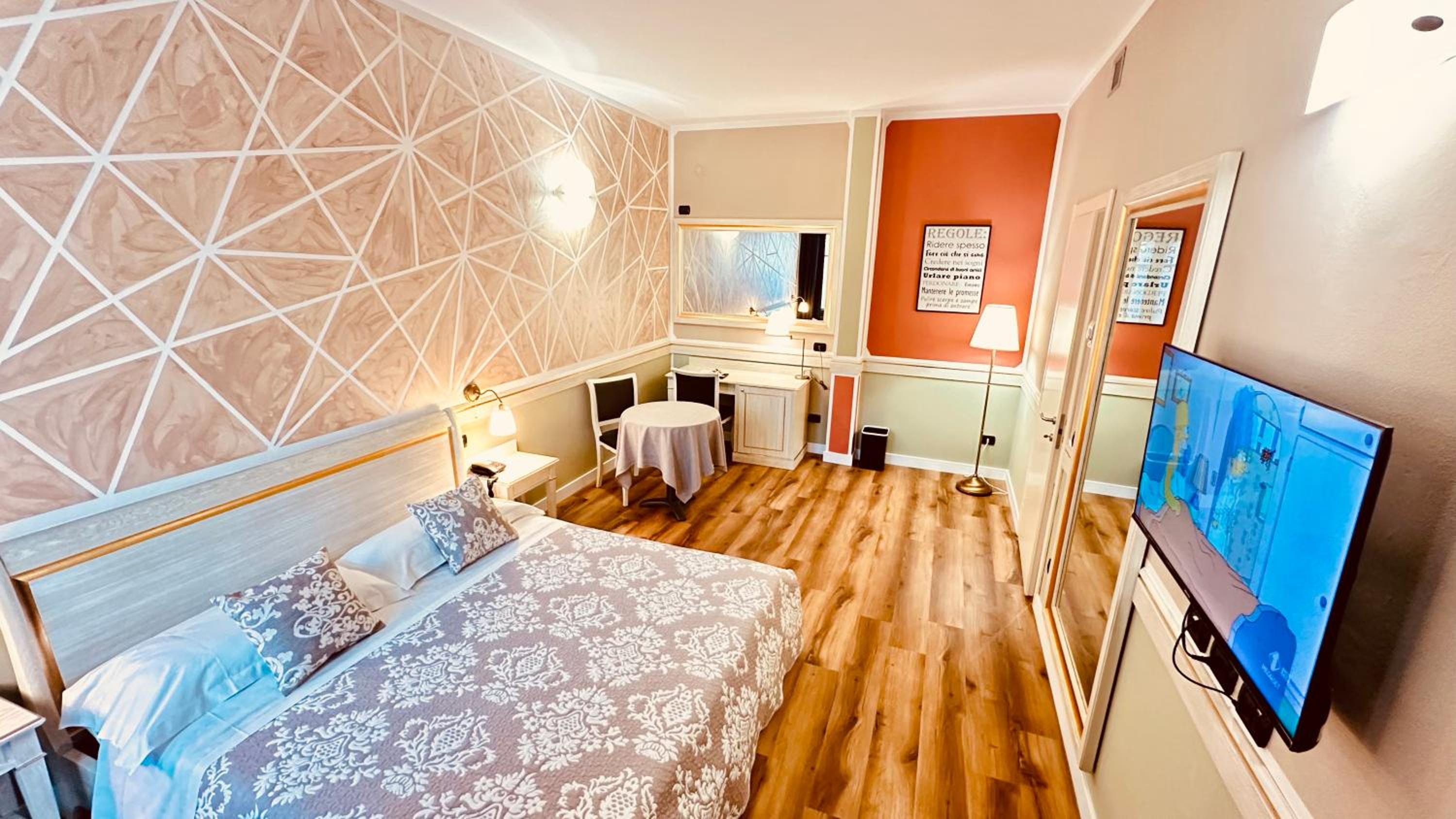 Large Double Room - Photo 38