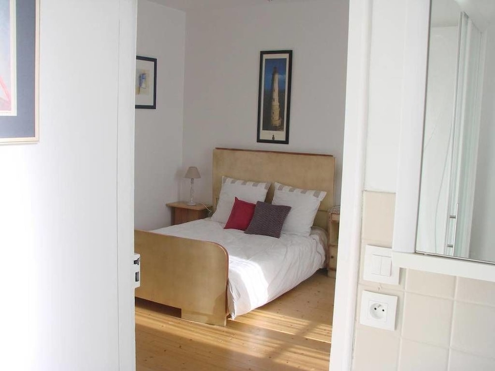 Classic Double Room, 1 Double Bed, Non Smoking, City View