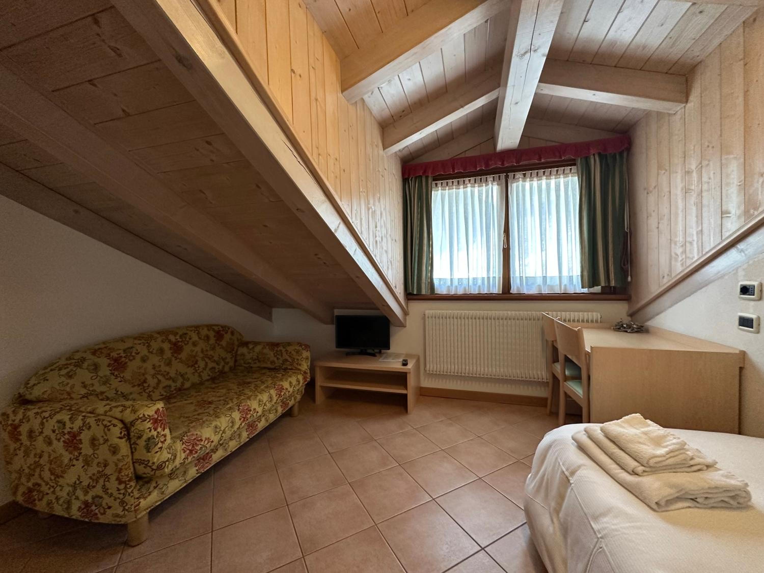 Single Room photo 3
