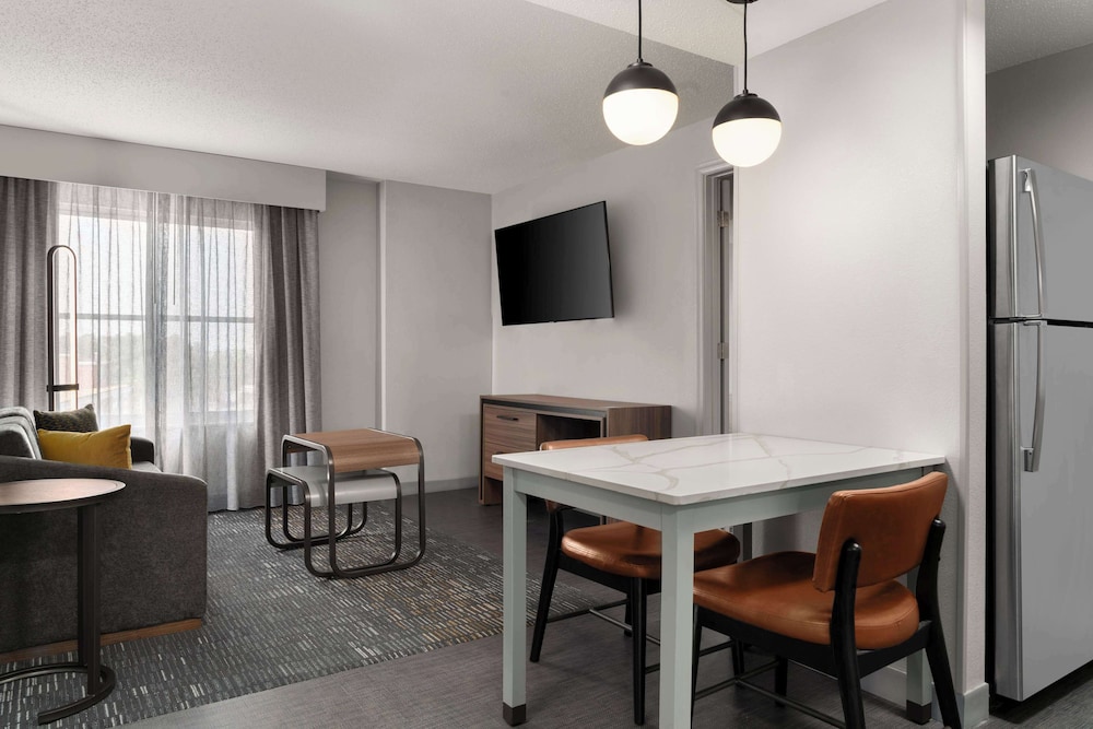 Suite, 1 Bedroom, Non Smoking (King Bed) - Photo 1