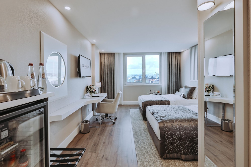 Deluxe Twin Room, 2 Twin Beds, Park View (Park View) - Photo 3