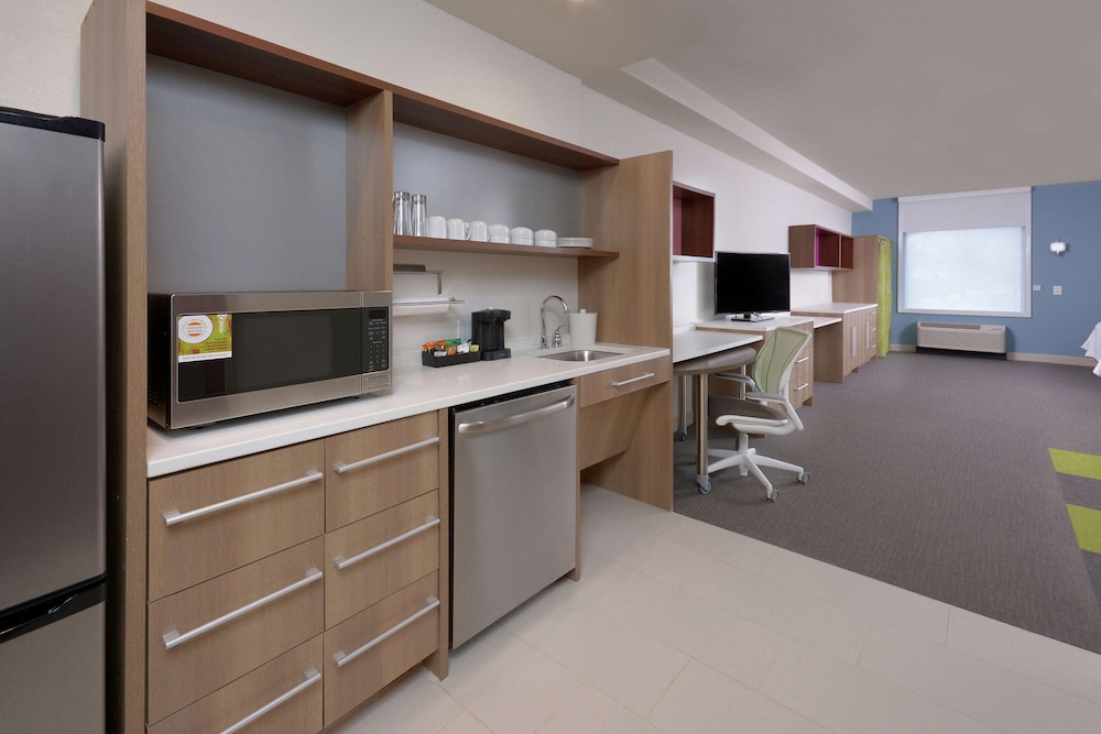 Studio, 2 Queen Beds, Accessible, Bathtub (Mobility & Hearing) - Photo 2