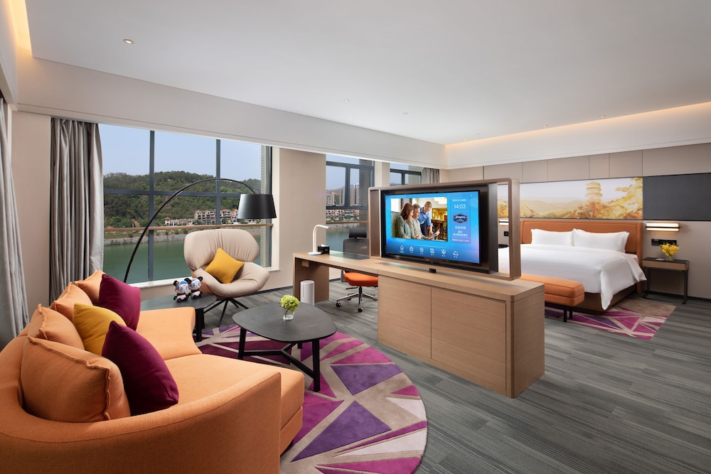 Business Suite photo 1