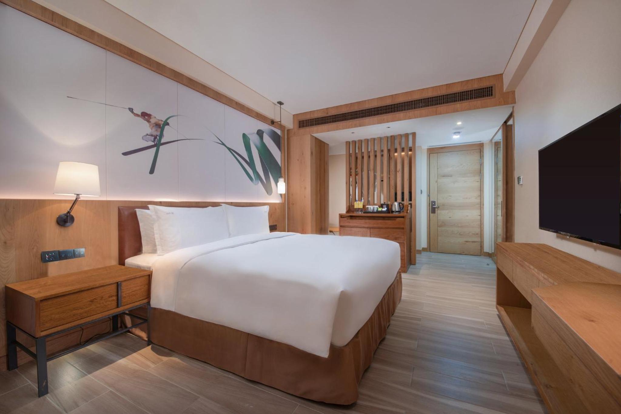 Standard King Room