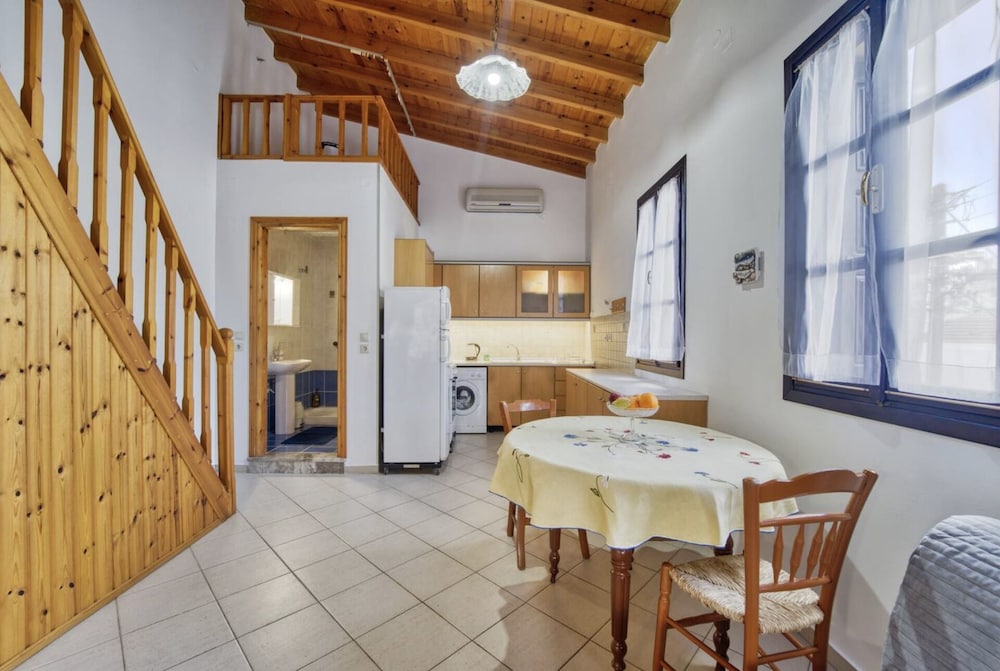 Traditional House, 1 Bedroom photo 2