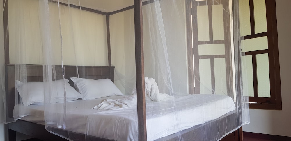 Comfort Triple Room, Multiple Beds, Beach View, Beachside photo 2