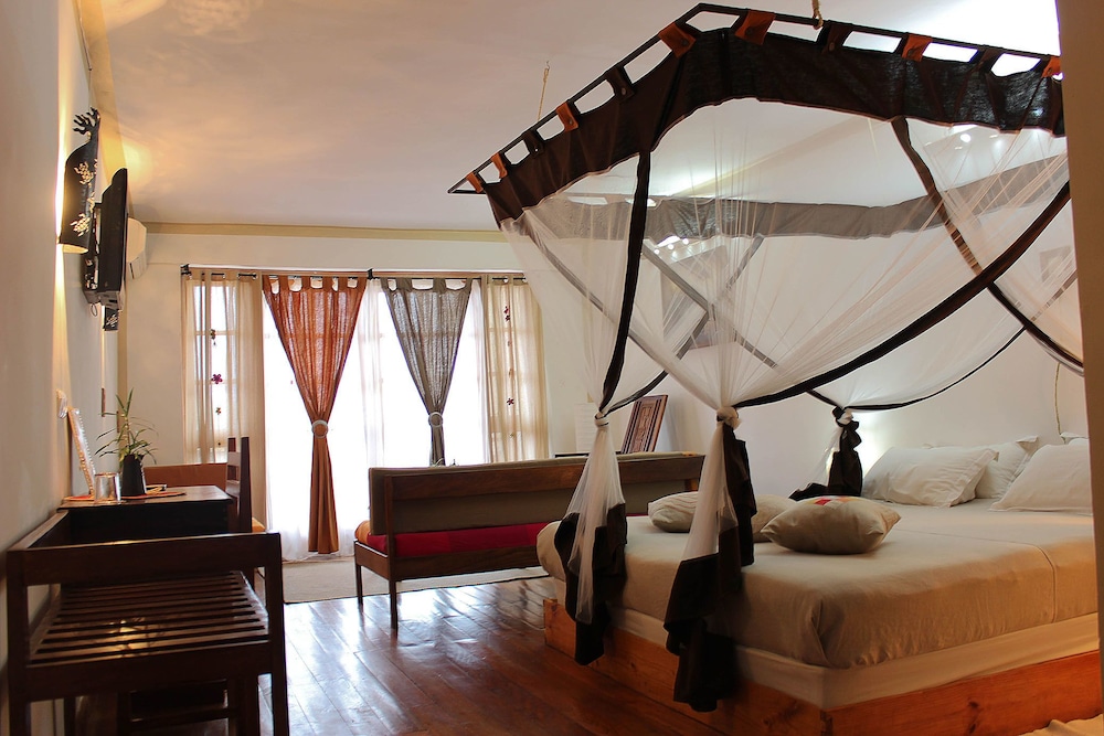 Suite (Baobab) photo 1