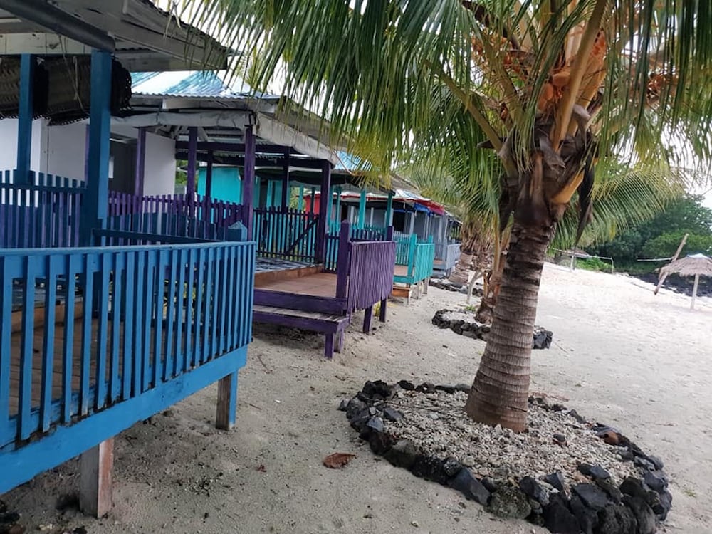 Traditional Double Room Single Use, Multiple Beds, Beach View, Beachfront photo 2