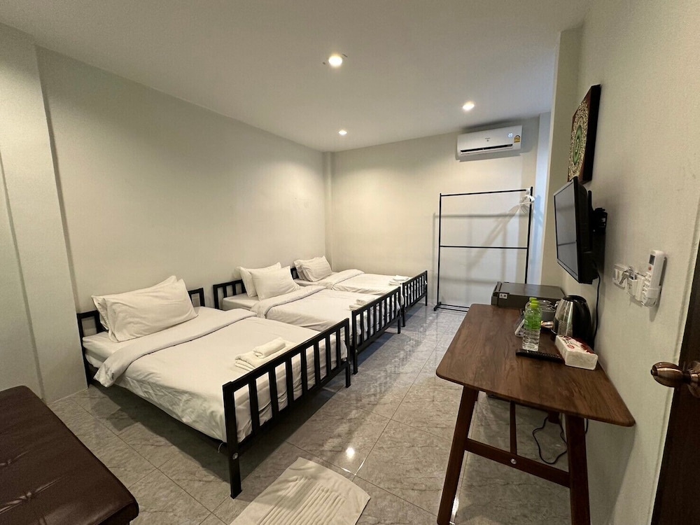 Standard Triple Room - Photo 5