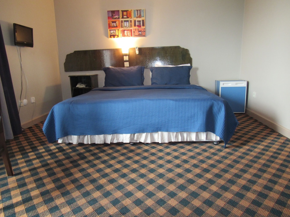 Family Room photo 1
