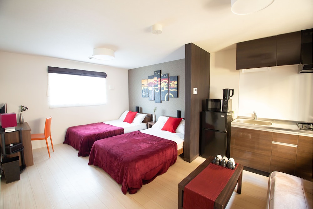 Studio, 3 Beds photo 1