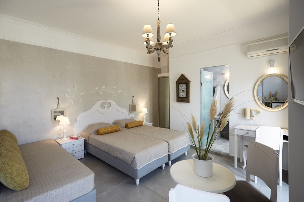 Superior Room - Photo 28