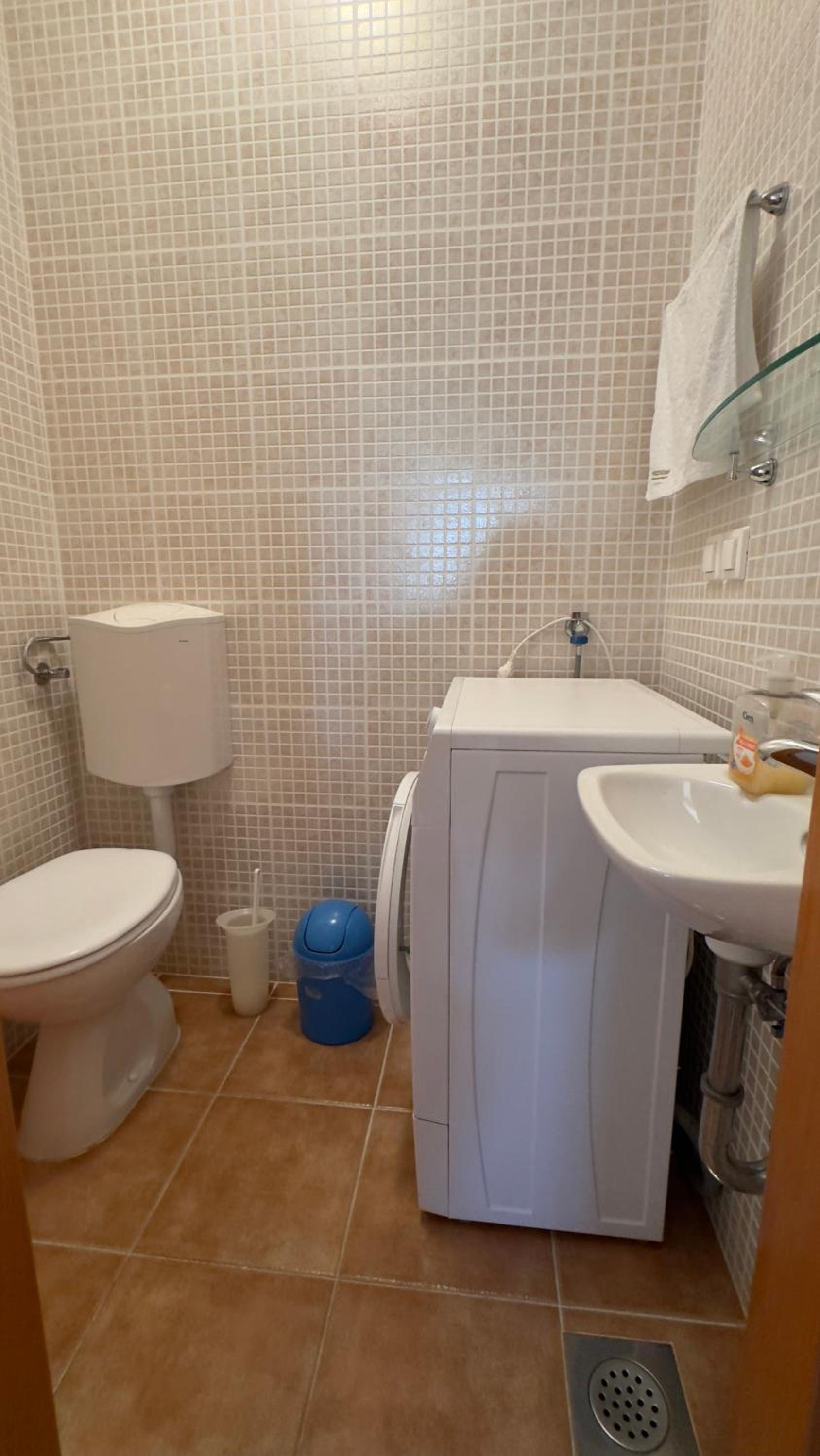 Two-Bedroom Apartment - Photo 28