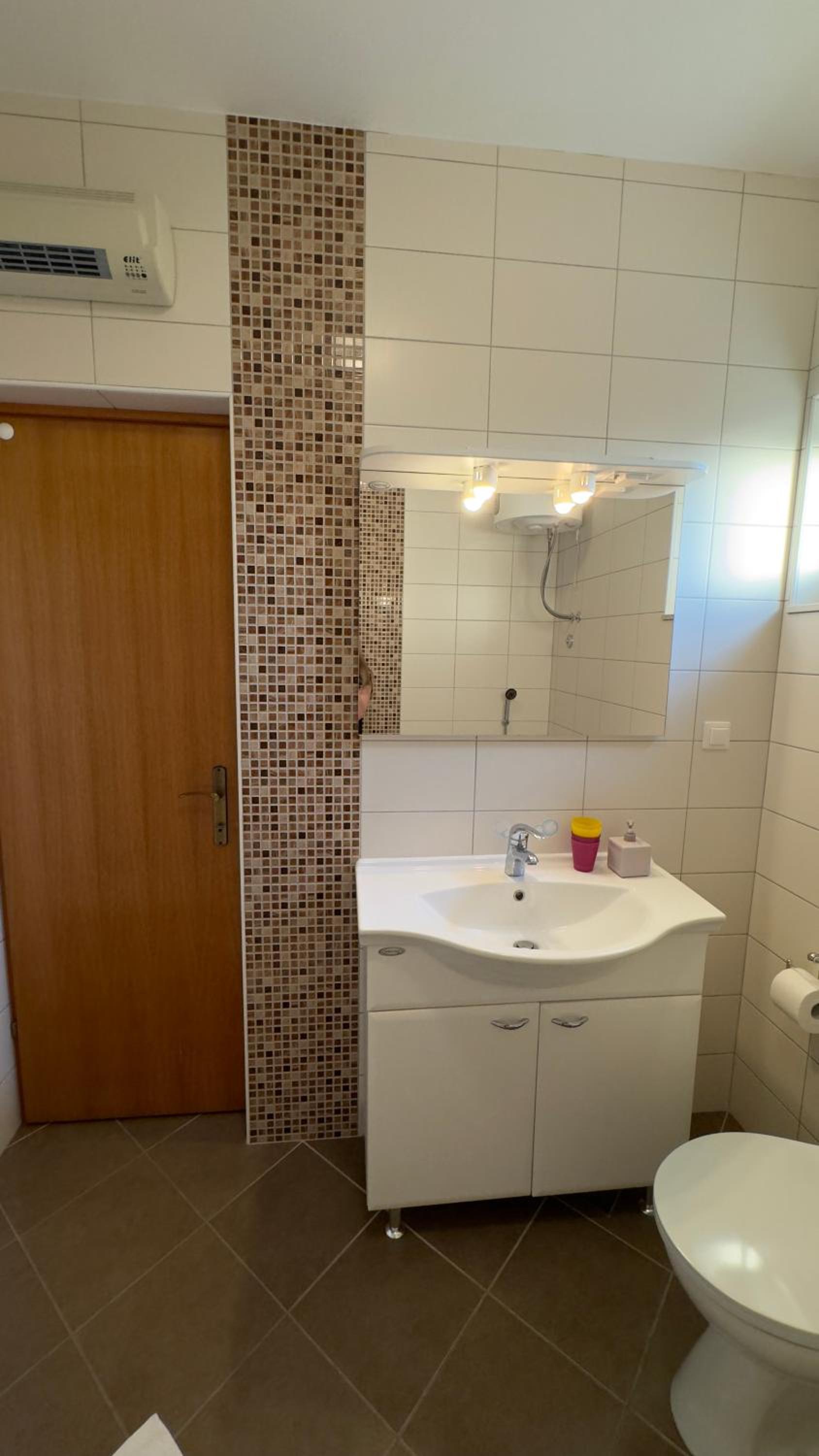 Two-Bedroom Apartment - Photo 36