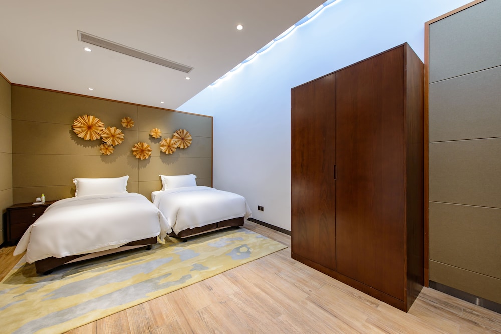 Villa B photo 1