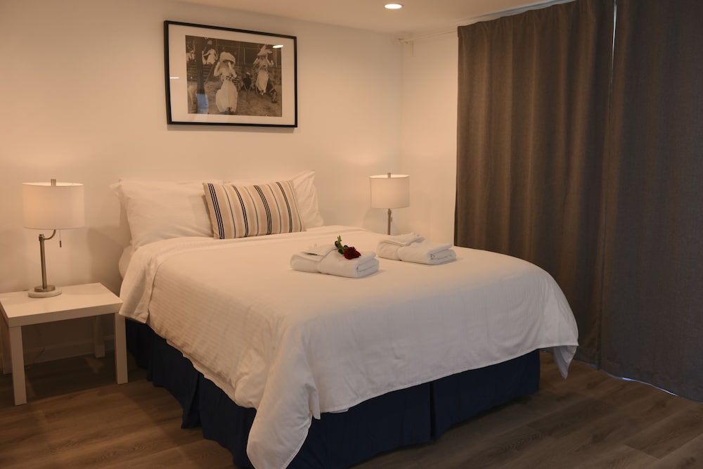 Comfort Room, 1 Queen Bed photo 2