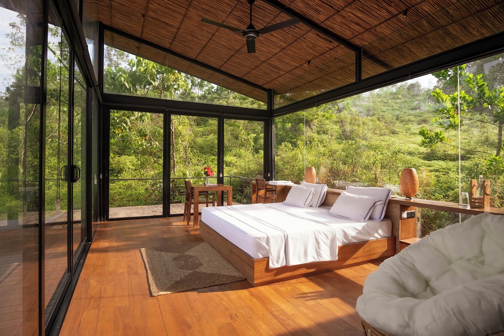 Luxury Villa, 1 Bedroom, Lakeside photo 1