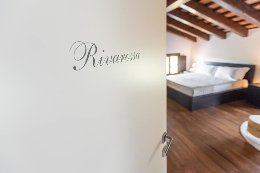 Superior Double Room, Vineyard View photo 2