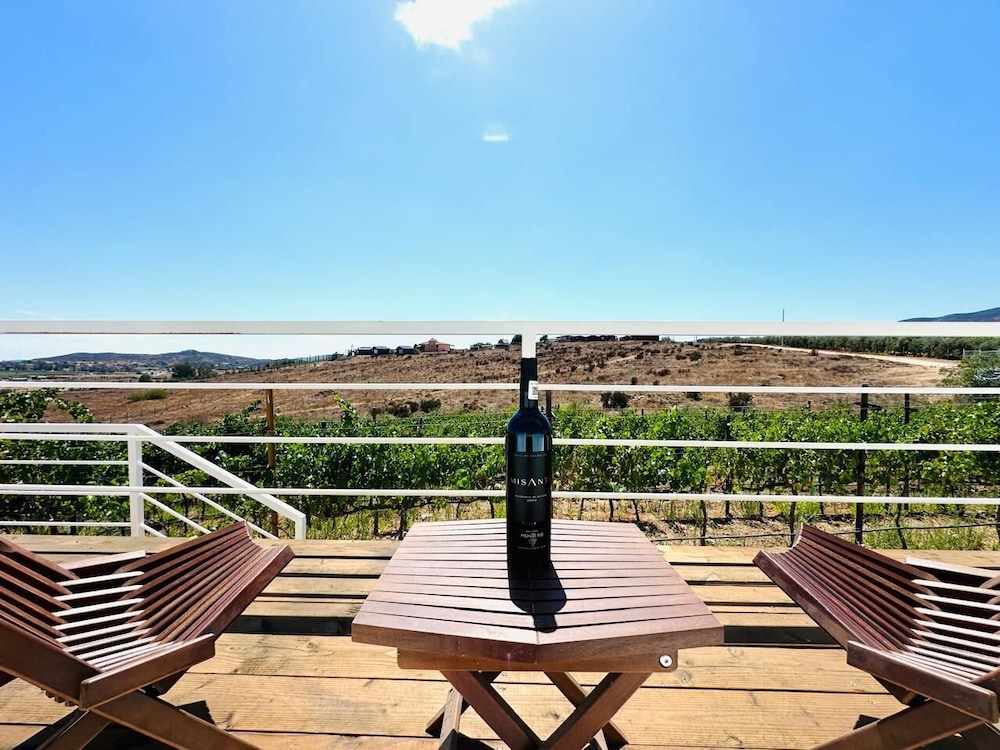 Deluxe Suite, Vineyard View photo 3