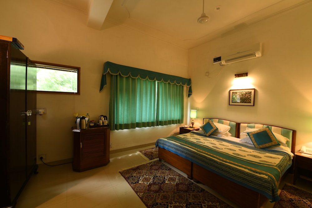 Deluxe Room - Photo 8