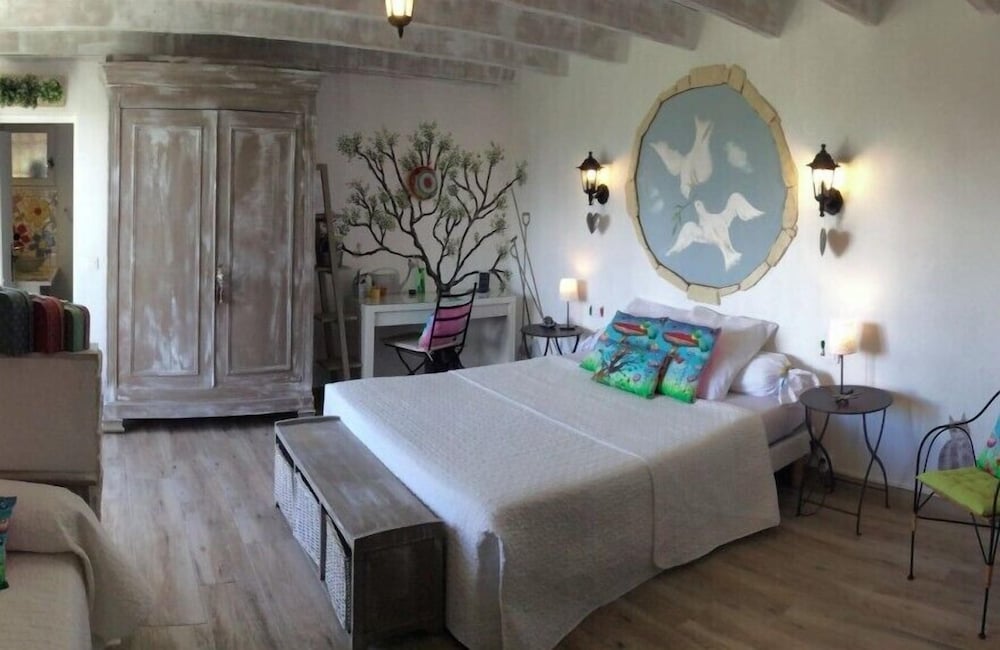 Classic Room, Balcony, Pool View photo 1