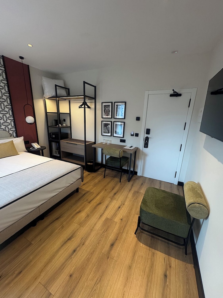 Double or Twin Room photo 2
