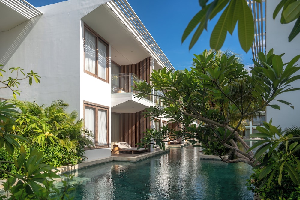 Deluxe Lagoon Pool Access - Photo 4
